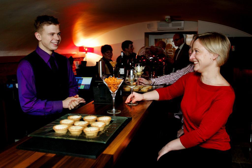 Bed and Breakfast Boutique 25 Скиптон Экстерьер фото
